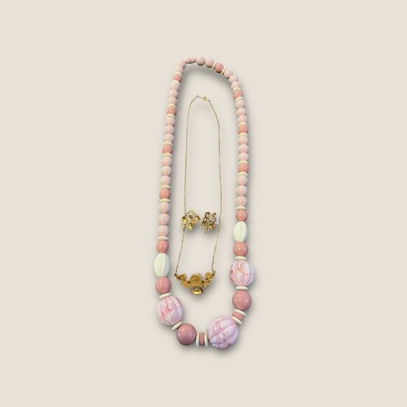 Avon Burst Of Spring Beaded Necklace & Pink Flower Victorian-Style Necklace With - Picture 3 of 3